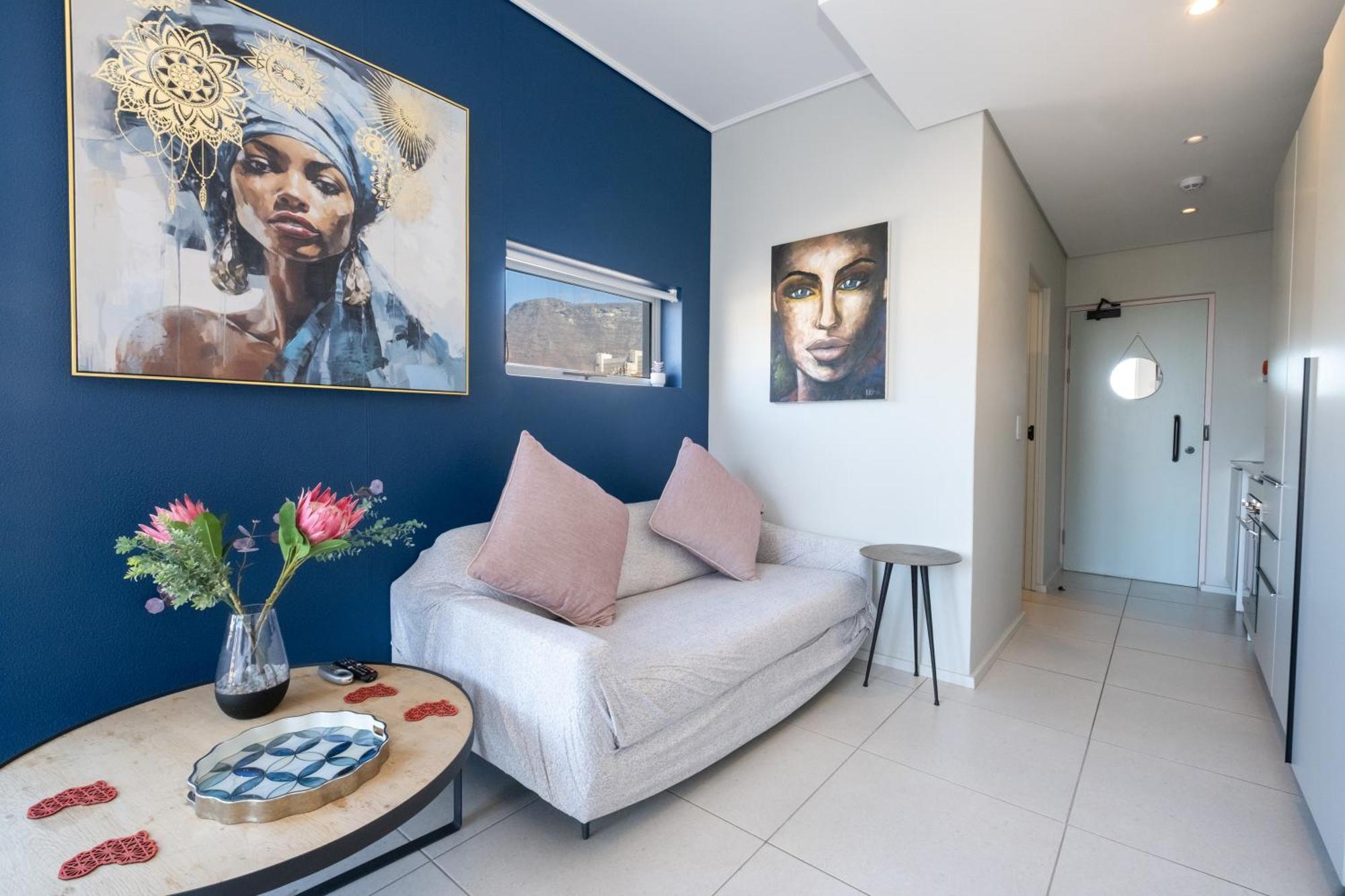 The Rose 506: With Rooftop Pool * Cape Town
